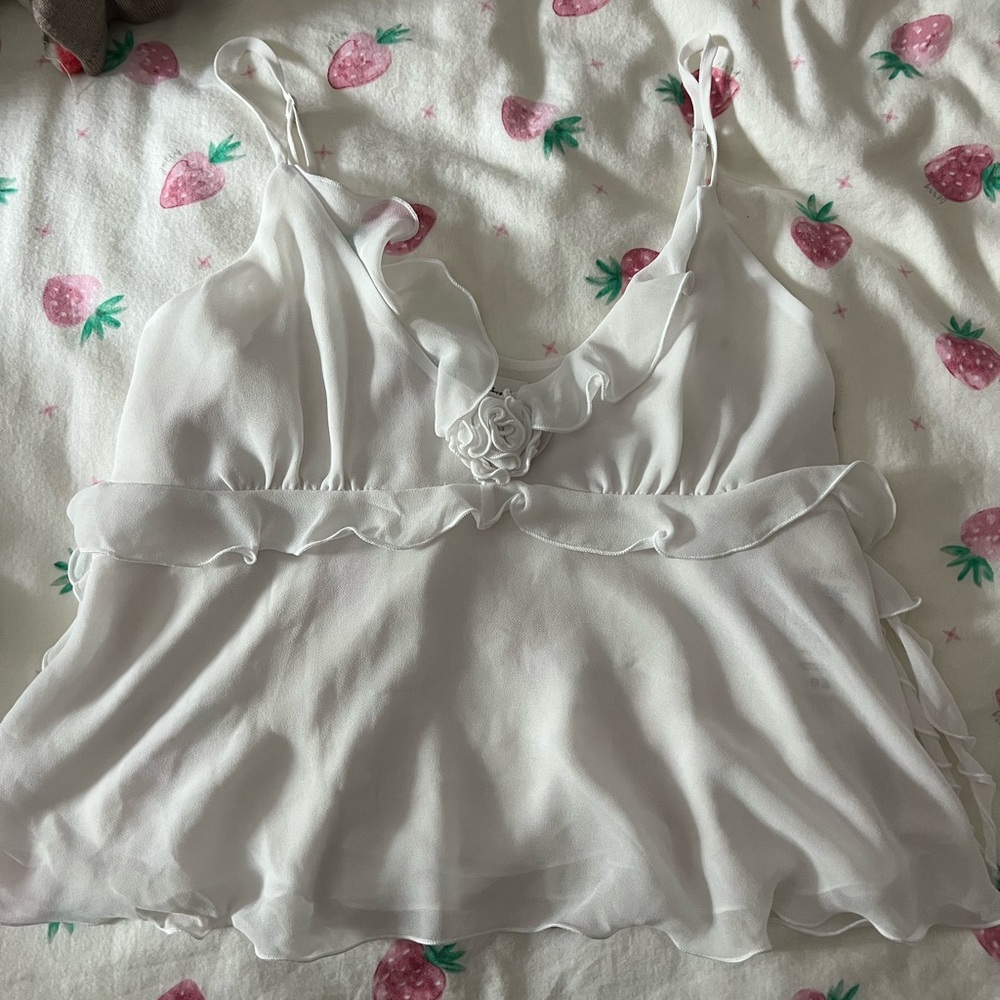 Aritzia White Ruffled Sleeveless Top